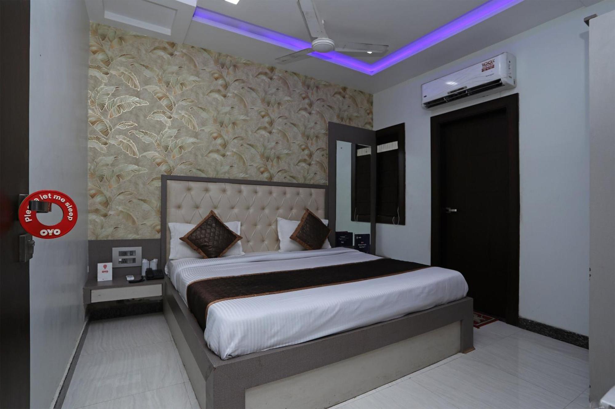 Oyo Hotel Vaishnavi Heritage Inn Agra  Exterior photo